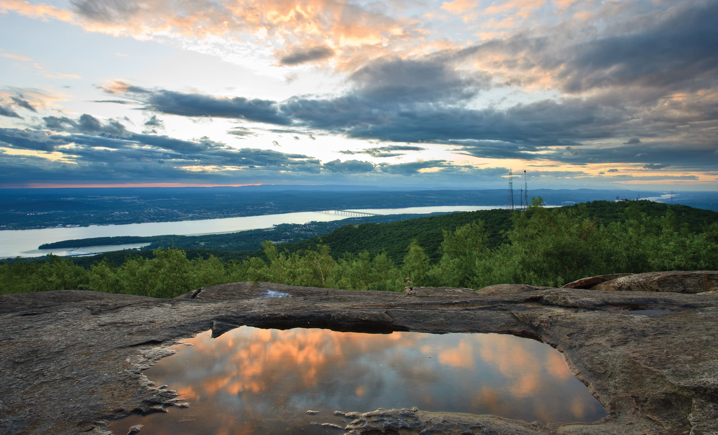 Mount Beacon (Photo: Robert Rodriguez, Jr.)