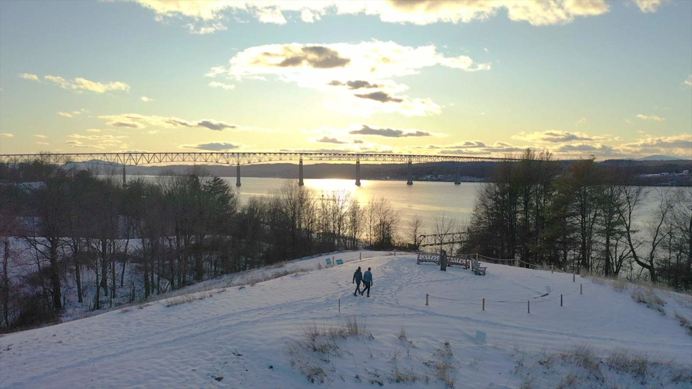 Hikers in the snow at Poets' Walk Park