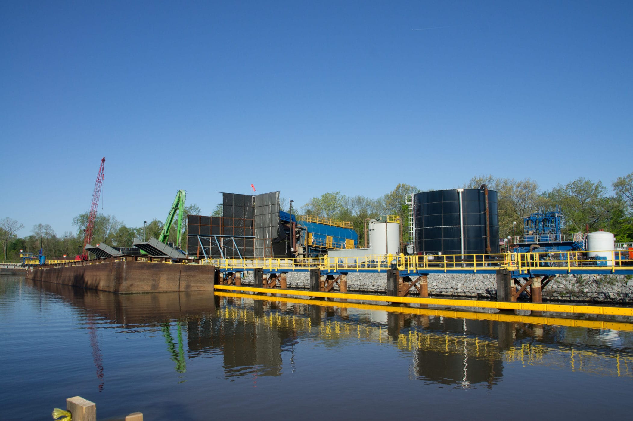 Dredging on Hudson River 2012